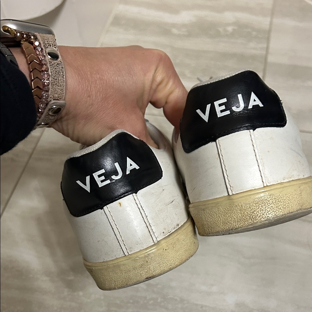 Veja Esplar White Leather Sneakers with Black V Detail 39/8 - Picture 5 of 7